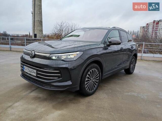 Сірий Фольксваген Тігуан, об'ємом двигуна 1.97 л та пробігом 6 тис. км за 47300 $, фото 4 на Automoto.ua