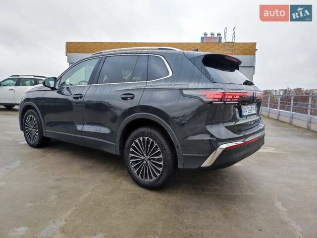 Сірий Фольксваген Тігуан, об'ємом двигуна 1.97 л та пробігом 6 тис. км за 47300 $, фото 16 на Automoto.ua