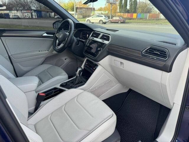 Синий Фольксваген Тигуан, объемом двигателя 2 л и пробегом 118 тыс. км за 28500 $, фото 6 на Automoto.ua