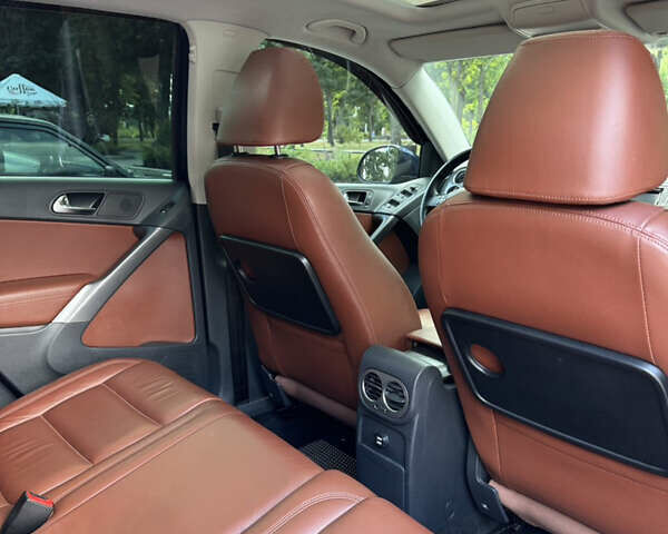 Синій Фольксваген Тігуан, об'ємом двигуна 1.97 л та пробігом 195 тис. км за 12500 $, фото 8 на Automoto.ua