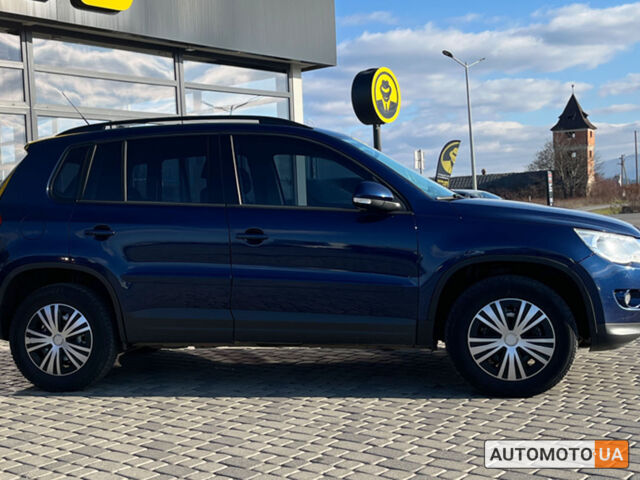 Синий Фольксваген Тигуан, объемом двигателя 2 л и пробегом 315 тыс. км за 9800 $, фото 7 на Automoto.ua