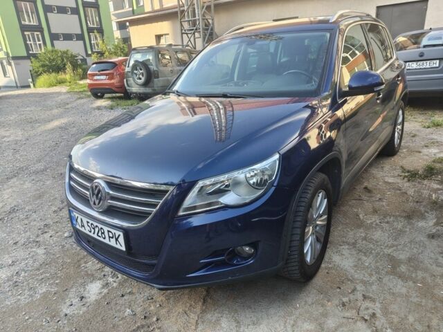 Синий Фольксваген Тигуан, объемом двигателя 2 л и пробегом 265 тыс. км за 8300 $, фото 9 на Automoto.ua