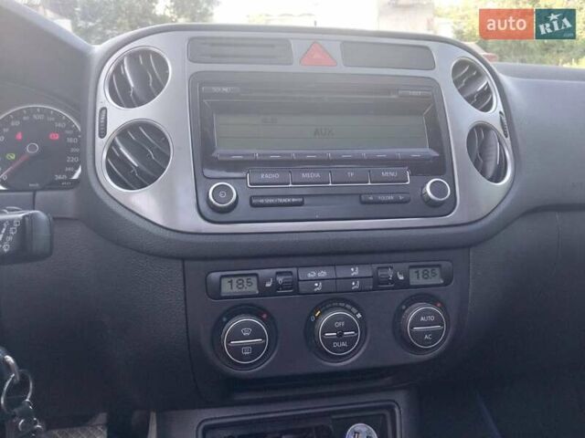 Синий Фольксваген Тигуан, объемом двигателя 2 л и пробегом 153 тыс. км за 10999 $, фото 13 на Automoto.ua