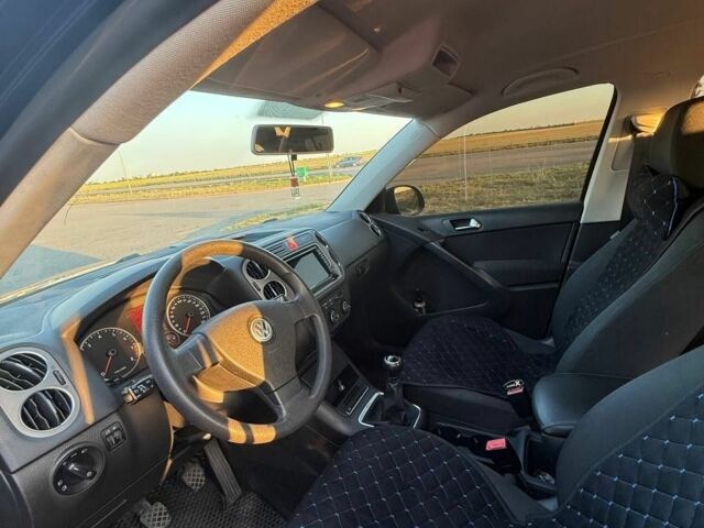 Синий Фольксваген Тигуан, объемом двигателя 1.4 л и пробегом 138 тыс. км за 7200 $, фото 5 на Automoto.ua