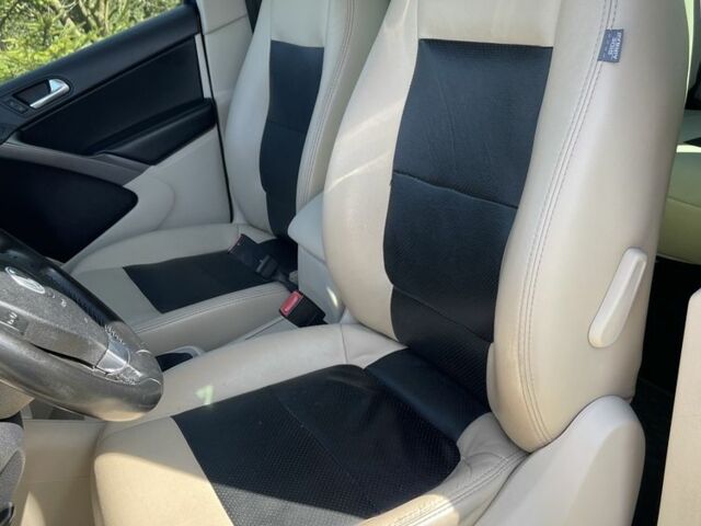 Синій Фольксваген Тігуан, об'ємом двигуна 2 л та пробігом 179 тис. км за 9800 $, фото 6 на Automoto.ua