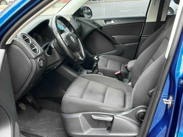 Синий Фольксваген Тигуан, объемом двигателя 1.4 л и пробегом 184 тыс. км за 7600 $, фото 8 на Automoto.ua