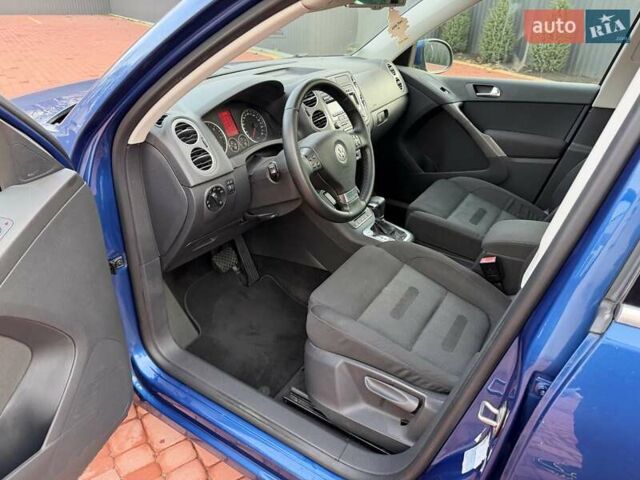 Синий Фольксваген Тигуан, объемом двигателя 2 л и пробегом 263 тыс. км за 10900 $, фото 28 на Automoto.ua