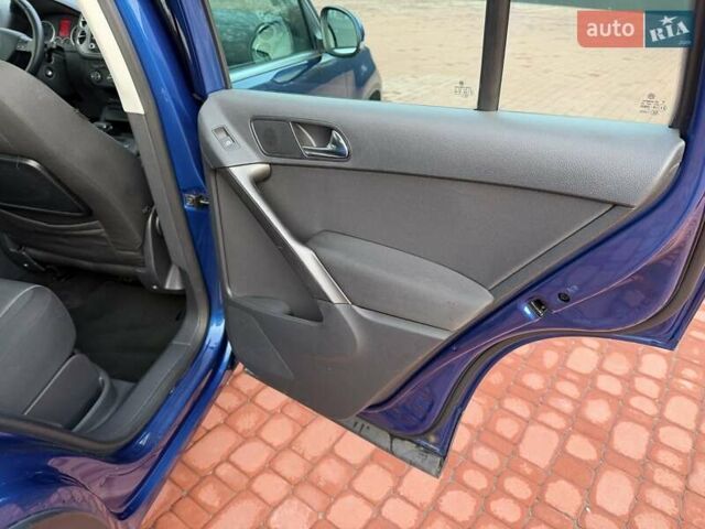 Синий Фольксваген Тигуан, объемом двигателя 2 л и пробегом 263 тыс. км за 10900 $, фото 23 на Automoto.ua