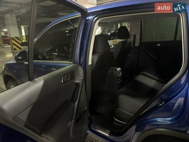 Синий Фольксваген Тигуан, объемом двигателя 2.01 л и пробегом 252 тыс. км за 8900 $, фото 31 на Automoto.ua