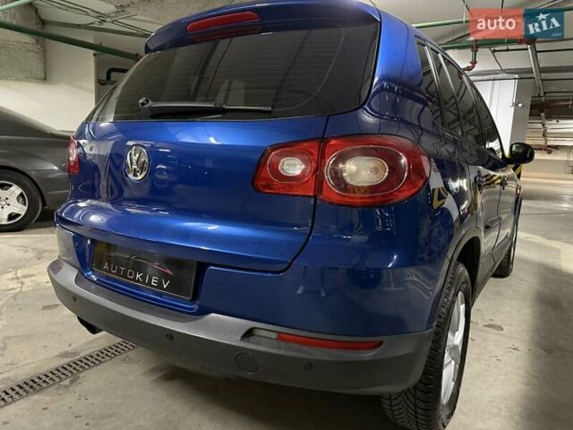 Синий Фольксваген Тигуан, объемом двигателя 2.01 л и пробегом 252 тыс. км за 8900 $, фото 10 на Automoto.ua