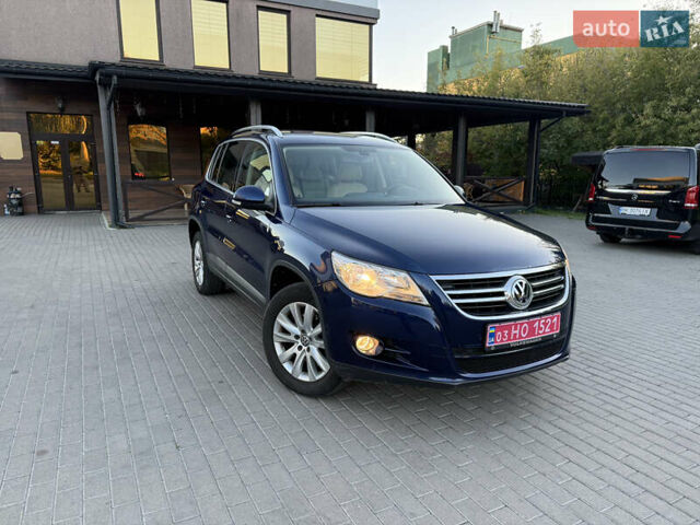 Синій Фольксваген Тігуан, об'ємом двигуна 2 л та пробігом 158 тис. км за 10999 $, фото 1 на Automoto.ua