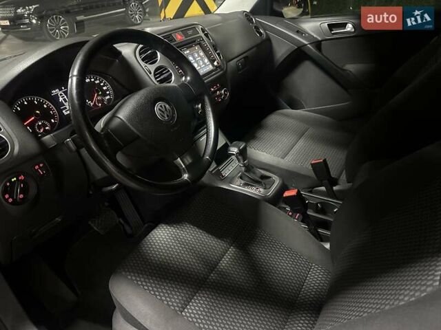 Синий Фольксваген Тигуан, объемом двигателя 2.01 л и пробегом 252 тыс. км за 8900 $, фото 17 на Automoto.ua