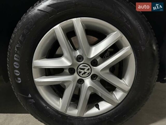 Синий Фольксваген Тигуан, объемом двигателя 2.01 л и пробегом 252 тыс. км за 8900 $, фото 11 на Automoto.ua