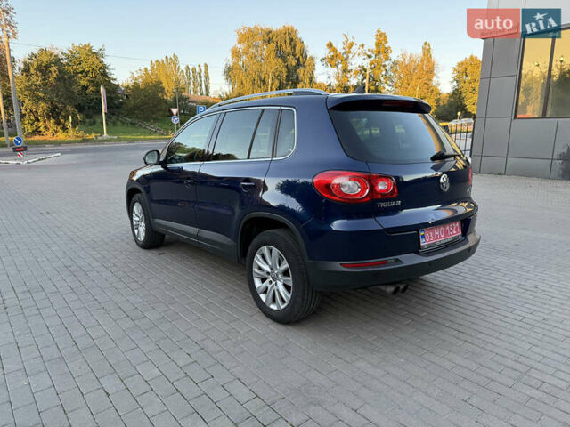 Синій Фольксваген Тігуан, об'ємом двигуна 2 л та пробігом 158 тис. км за 10999 $, фото 2 на Automoto.ua