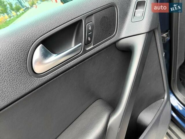 Синий Фольксваген Тигуан, объемом двигателя 2 л и пробегом 278 тыс. км за 8490 $, фото 44 на Automoto.ua