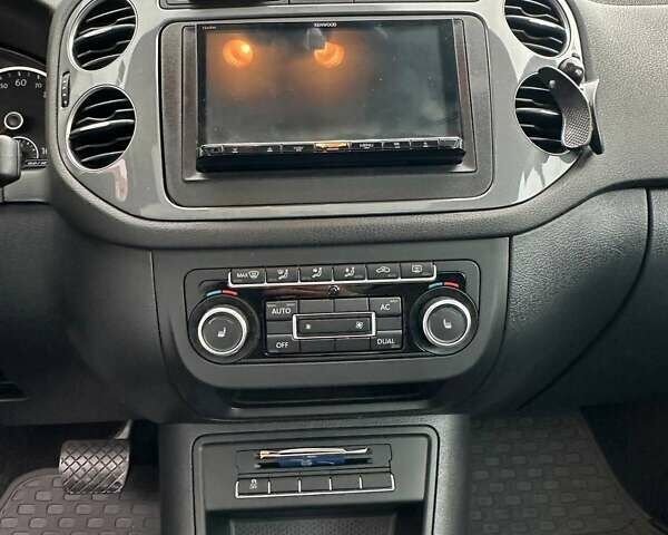 Синий Фольксваген Тигуан, объемом двигателя 1.98 л и пробегом 205 тыс. км за 10950 $, фото 8 на Automoto.ua