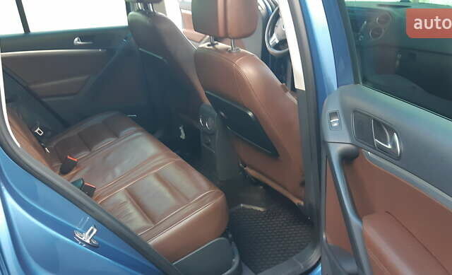 Синий Фольксваген Тигуан, объемом двигателя 1.97 л и пробегом 307 тыс. км за 12000 $, фото 8 на Automoto.ua