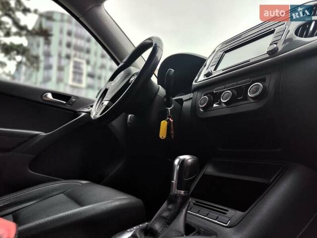 Синий Фольксваген Тигуан, объемом двигателя 2 л и пробегом 278 тыс. км за 8490 $, фото 52 на Automoto.ua