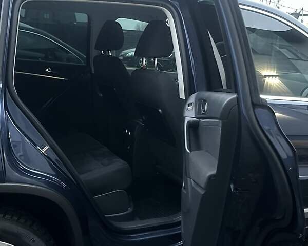 Синій Фольксваген Тігуан, об'ємом двигуна 1.98 л та пробігом 290 тис. км за 10200 $, фото 29 на Automoto.ua