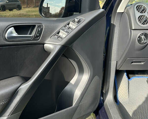 Синий Фольксваген Тигуан, объемом двигателя 1.98 л и пробегом 183 тыс. км за 12299 $, фото 24 на Automoto.ua