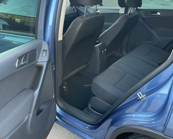 Синій Фольксваген Тігуан, об'ємом двигуна 1.97 л та пробігом 180 тис. км за 15700 $, фото 19 на Automoto.ua