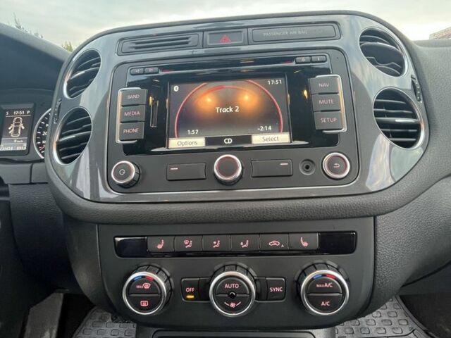 Синий Фольксваген Тигуан, объемом двигателя 2 л и пробегом 230 тыс. км за 12500 $, фото 9 на Automoto.ua