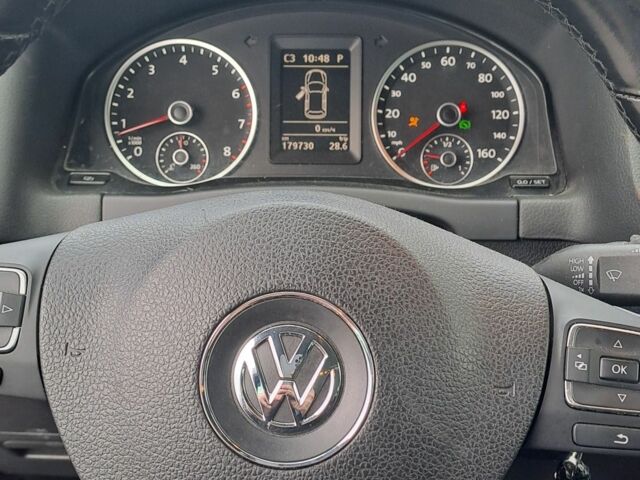 Синий Фольксваген Тигуан, объемом двигателя 2 л и пробегом 179 тыс. км за 12600 $, фото 6 на Automoto.ua