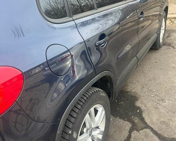 Синий Фольксваген Тигуан, объемом двигателя 1.98 л и пробегом 213 тыс. км за 10500 $, фото 3 на Automoto.ua