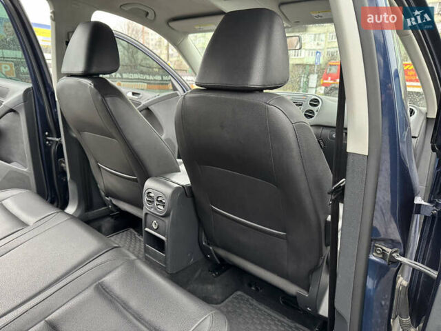 Синий Фольксваген Тигуан, объемом двигателя 1.98 л и пробегом 203 тыс. км за 12000 $, фото 34 на Automoto.ua