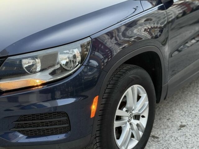 Синий Фольксваген Тигуан, объемом двигателя 2 л и пробегом 210 тыс. км за 9800 $, фото 3 на Automoto.ua