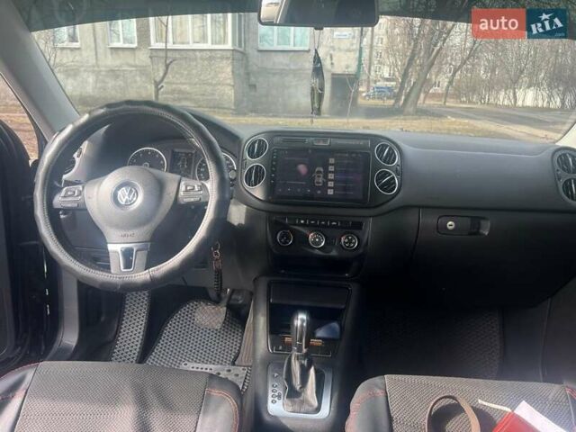 Синий Фольксваген Тигуан, объемом двигателя 1.98 л и пробегом 213 тыс. км за 10500 $, фото 4 на Automoto.ua