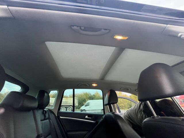 Синий Фольксваген Тигуан, объемом двигателя 2 л и пробегом 230 тыс. км за 12500 $, фото 13 на Automoto.ua