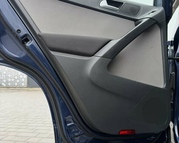 Синий Фольксваген Тигуан, объемом двигателя 1.97 л и пробегом 356 тыс. км за 12700 $, фото 35 на Automoto.ua