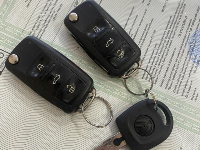 Синий Фольксваген Тигуан, объемом двигателя 2 л и пробегом 210 тыс. км за 9800 $, фото 22 на Automoto.ua