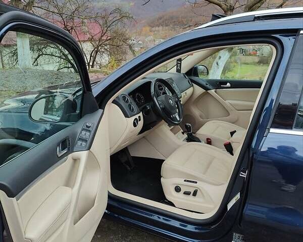 Синий Фольксваген Тигуан, объемом двигателя 2 л и пробегом 224 тыс. км за 12400 $, фото 4 на Automoto.ua