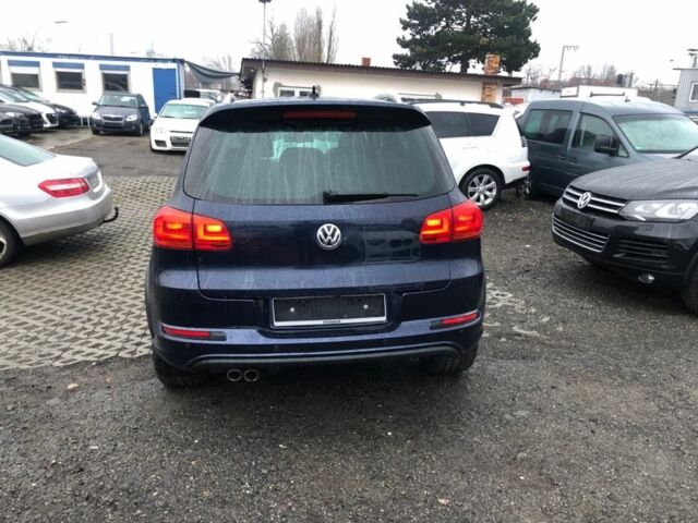 Синий Фольксваген Тигуан, объемом двигателя 2 л и пробегом 180 тыс. км за 5800 $, фото 15 на Automoto.ua