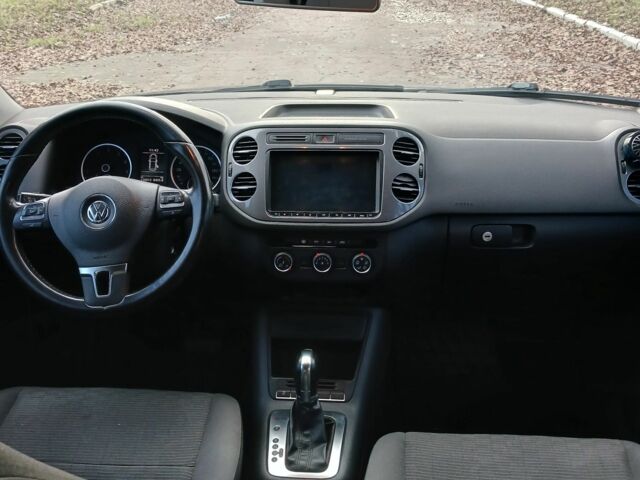 Синий Фольксваген Тигуан, объемом двигателя 2 л и пробегом 200 тыс. км за 11500 $, фото 8 на Automoto.ua