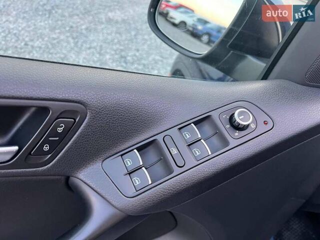 Синий Фольксваген Тигуан, объемом двигателя 2 л и пробегом 122 тыс. км за 14990 $, фото 14 на Automoto.ua