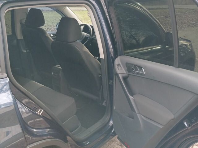 Синий Фольксваген Тигуан, объемом двигателя 2 л и пробегом 200 тыс. км за 11500 $, фото 7 на Automoto.ua