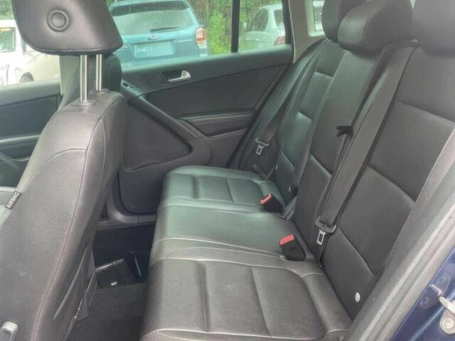 Синій Фольксваген Тігуан, об'ємом двигуна 2 л та пробігом 87 тис. км за 8500 $, фото 8 на Automoto.ua