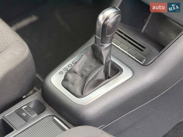 Синий Фольксваген Тигуан, объемом двигателя 2 л и пробегом 170 тыс. км за 10200 $, фото 15 на Automoto.ua