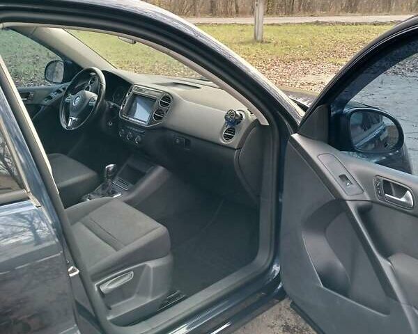 Синій Фольксваген Тігуан, об'ємом двигуна 1.98 л та пробігом 200 тис. км за 11500 $, фото 6 на Automoto.ua