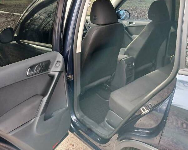 Синій Фольксваген Тігуан, об'ємом двигуна 1.98 л та пробігом 200 тис. км за 11500 $, фото 5 на Automoto.ua