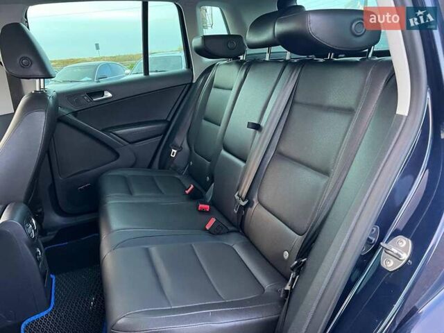 Синий Фольксваген Тигуан, объемом двигателя 2 л и пробегом 122 тыс. км за 14990 $, фото 30 на Automoto.ua