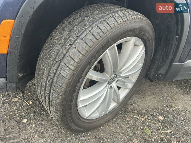 Синий Фольксваген Тигуан, объемом двигателя 1.98 л и пробегом 167 тыс. км за 12300 $, фото 22 на Automoto.ua