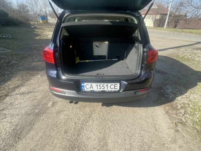 Синий Фольксваген Тигуан, объемом двигателя 2 л и пробегом 203 тыс. км за 13700 $, фото 3 на Automoto.ua