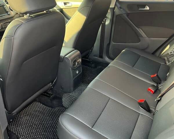 Синий Фольксваген Тигуан, объемом двигателя 1.97 л и пробегом 155 тыс. км за 16500 $, фото 5 на Automoto.ua