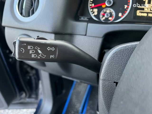 Синий Фольксваген Тигуан, объемом двигателя 2 л и пробегом 122 тыс. км за 14990 $, фото 20 на Automoto.ua