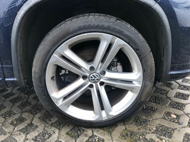 Синий Фольксваген Тигуан, объемом двигателя 2 л и пробегом 180 тыс. км за 5800 $, фото 6 на Automoto.ua