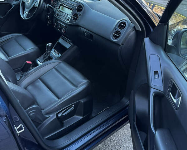 Синий Фольксваген Тигуан, объемом двигателя 2 л и пробегом 252 тыс. км за 9800 $, фото 21 на Automoto.ua